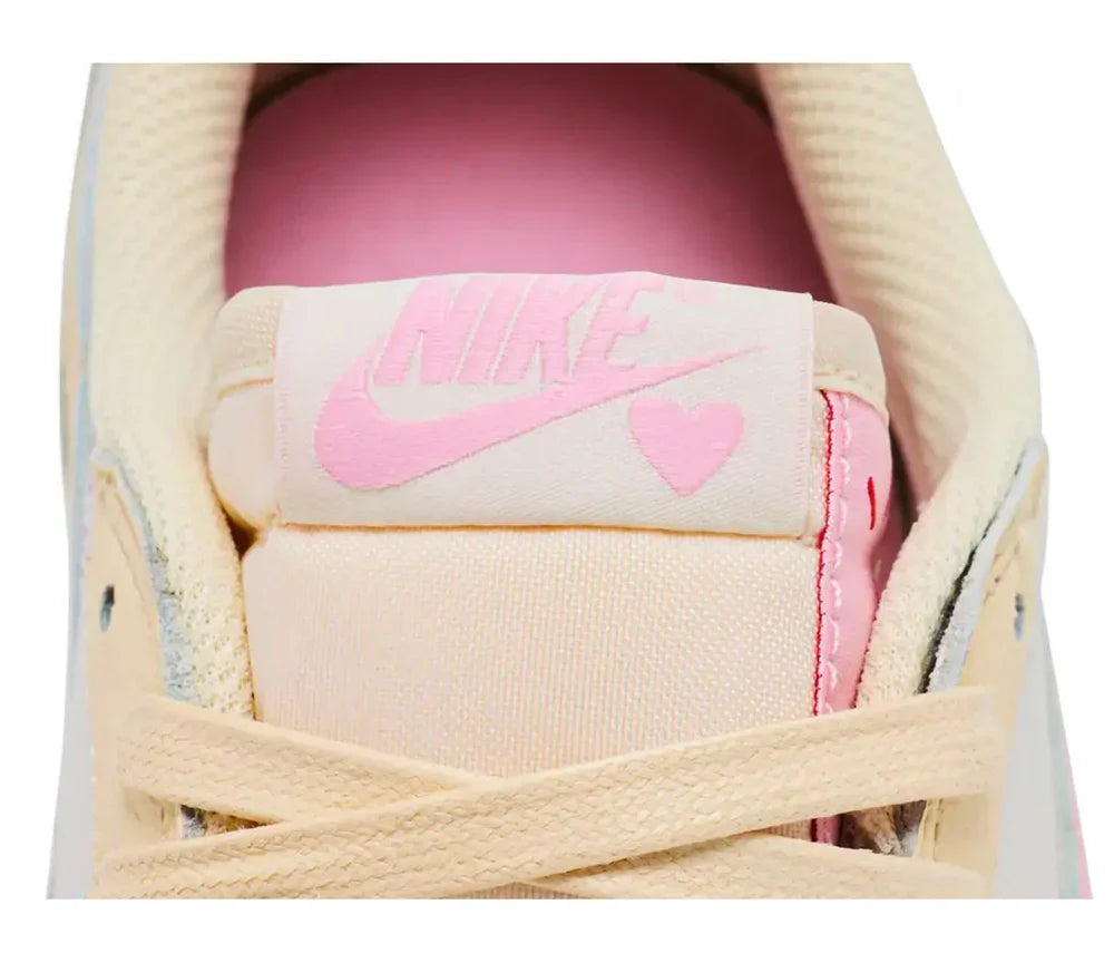 Air Jordan 1 Retro Low OG SP Travis Scott Shy Pink