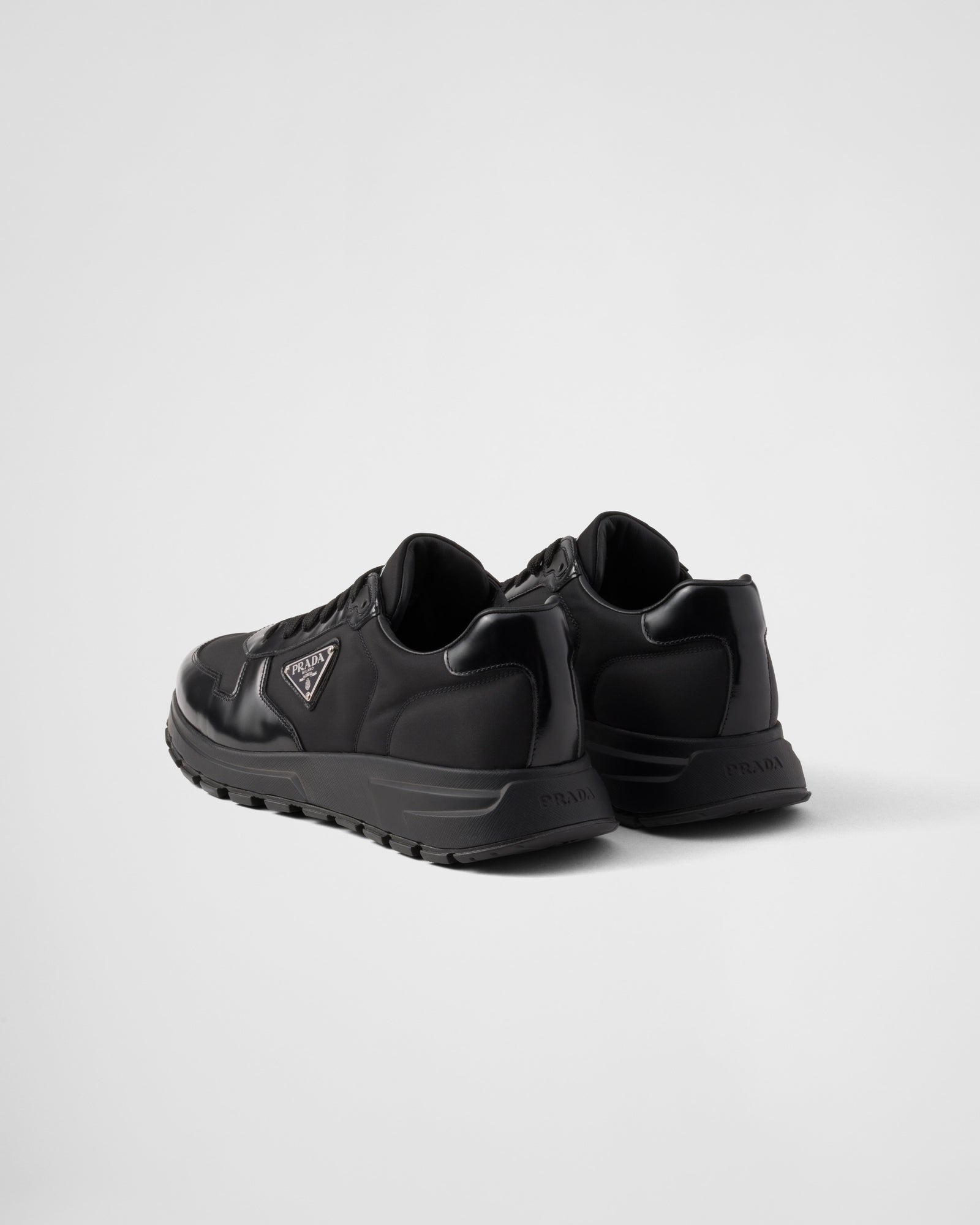 Prada Cuir Brossé Noir
