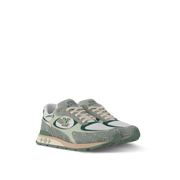Sneaker Run Away